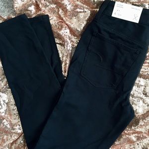 NWT High Rise Black American Eagle Jeggings Size 6